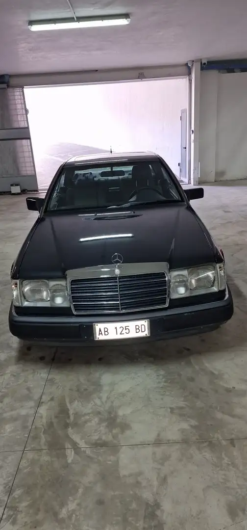 Mercedes-Benz CE 300 24V Чорний - 2