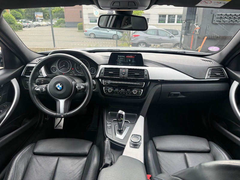 BMW 318 i M Sport/LED/SHZ/Leder/Shadow Line — photo 17