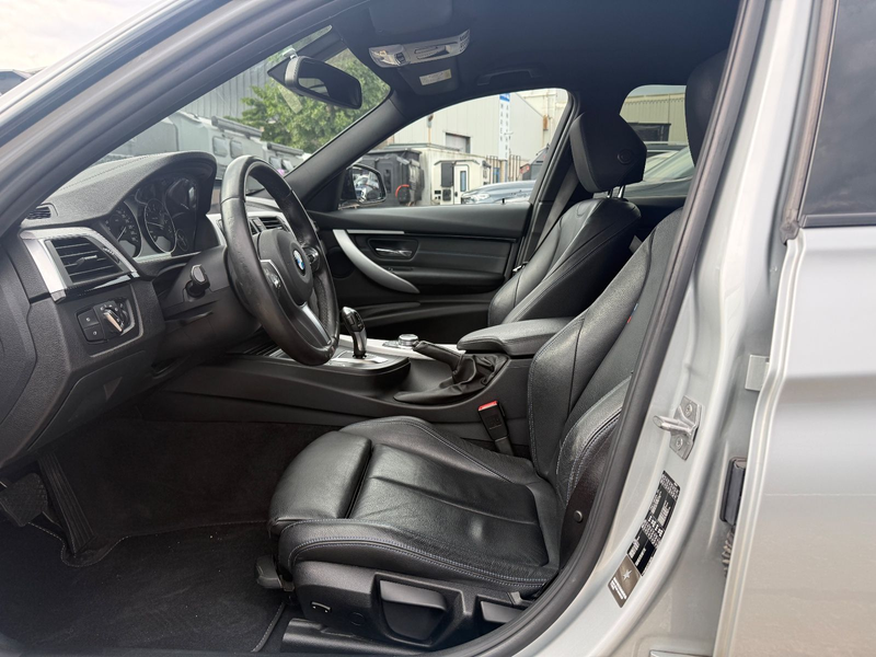 BMW 318 i M Sport/LED/SHZ/Leder/Shadow Line — photo 11
