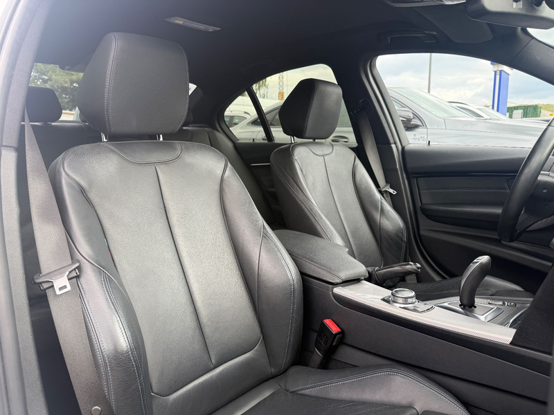 BMW 318 i M Sport/LED/SHZ/Leder/Shadow Line — photo 19
