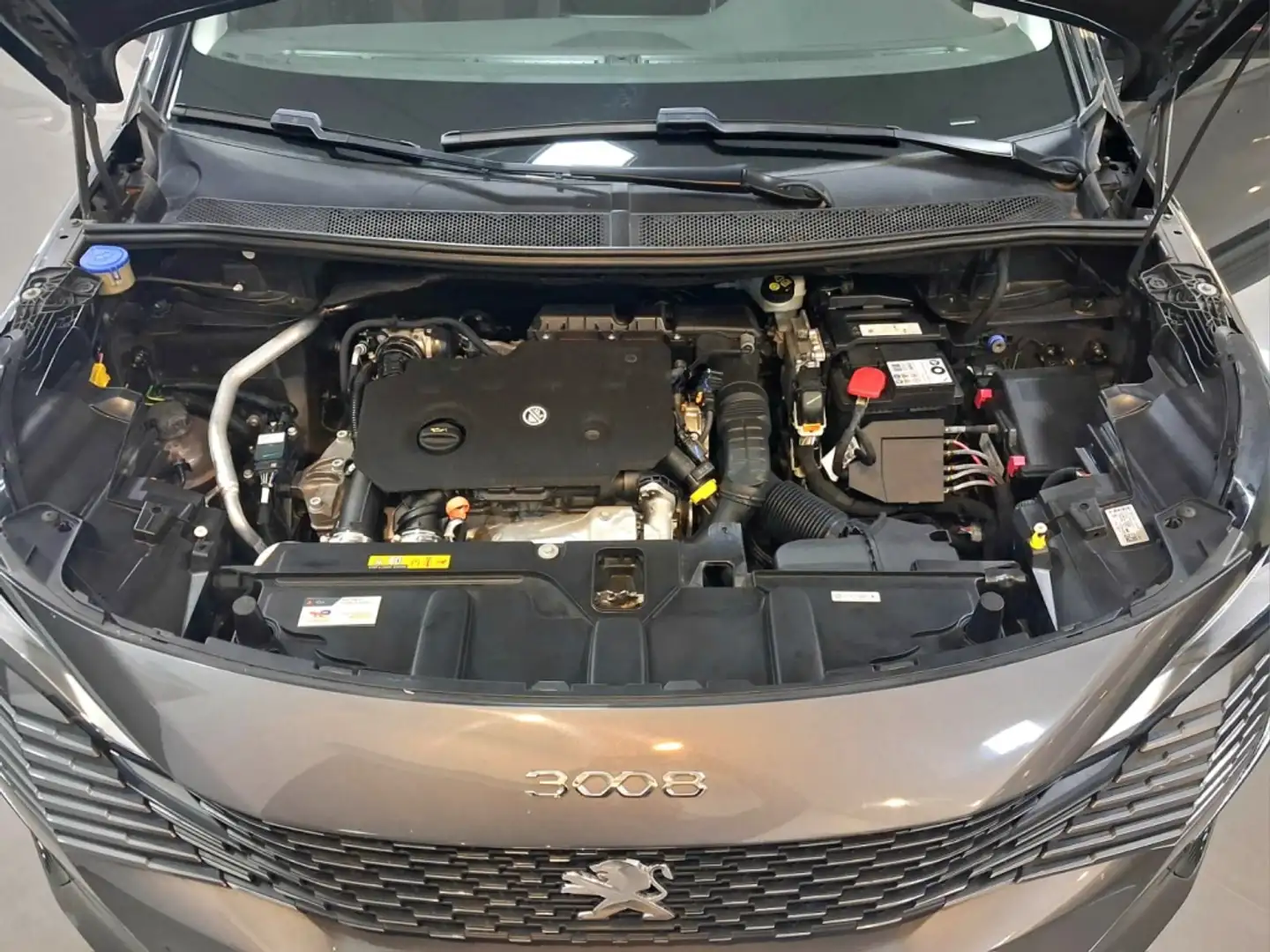 Peugeot 3008 1.5BlueHDi Active Pack S&S 130 Gris - 2