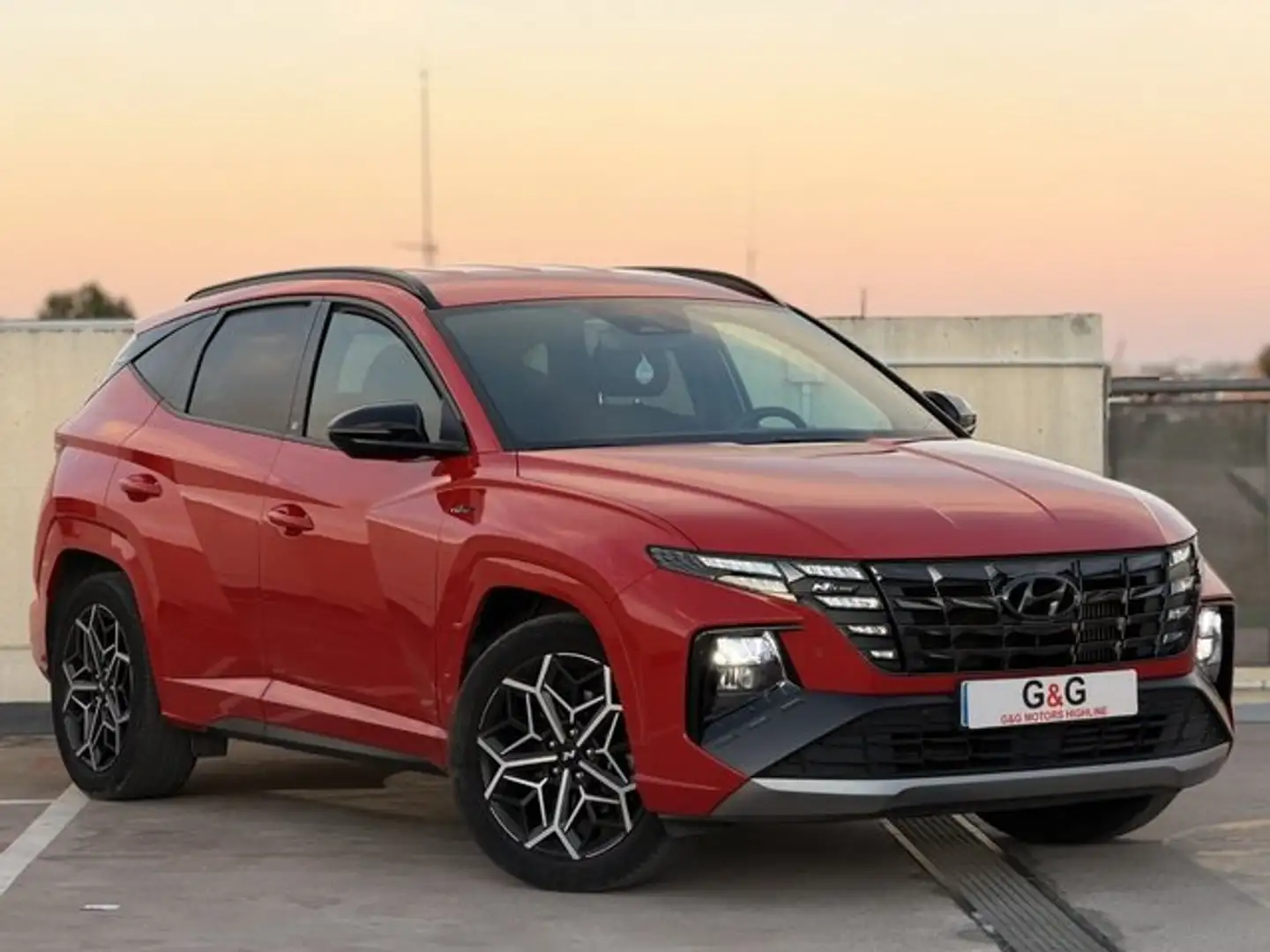 Hyundai TUCSON 1.6 TGDI Nline 30 Aniversario 4x2 Rojo - 1