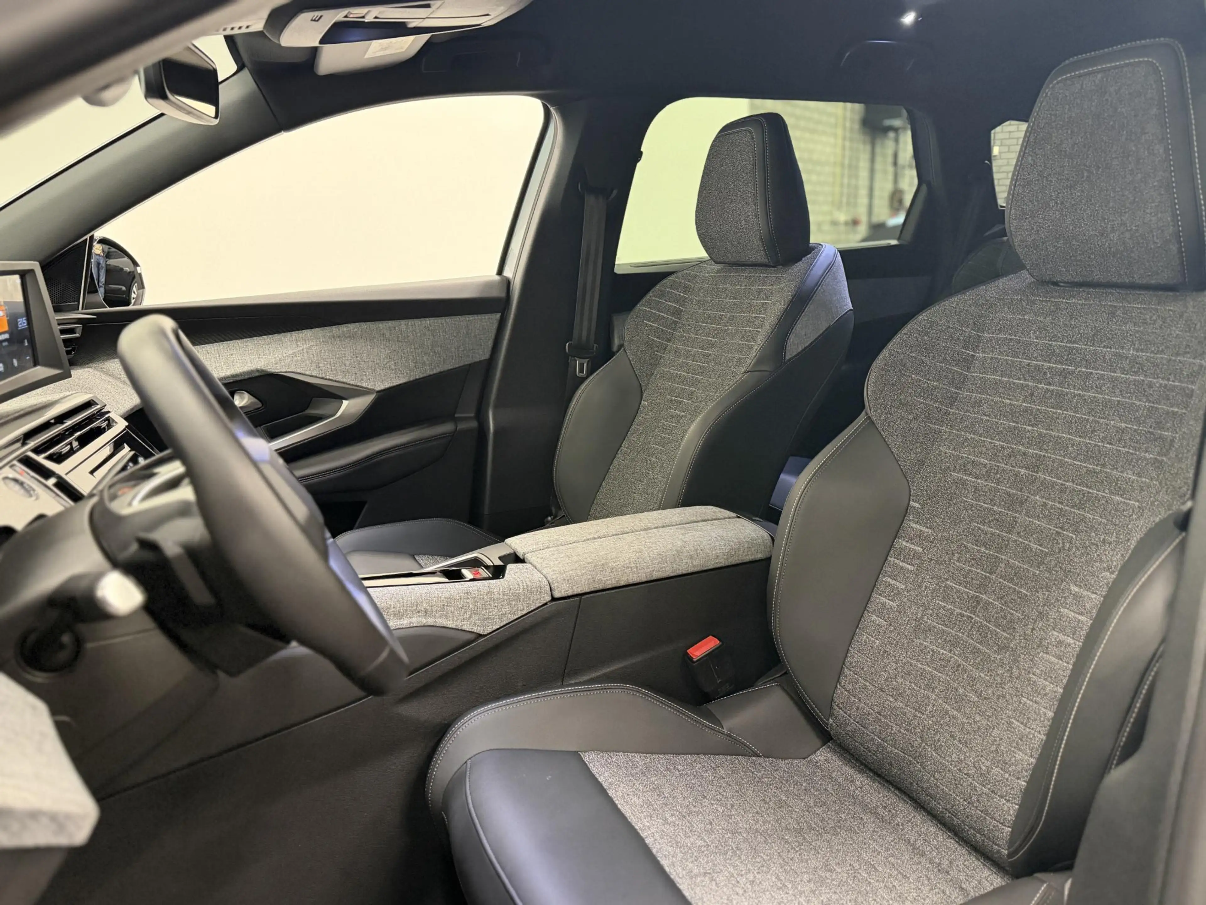 Peugeot 5008 1.2 Hybrid 136pk Allure Automaat Navigatie Cruise — photo 34