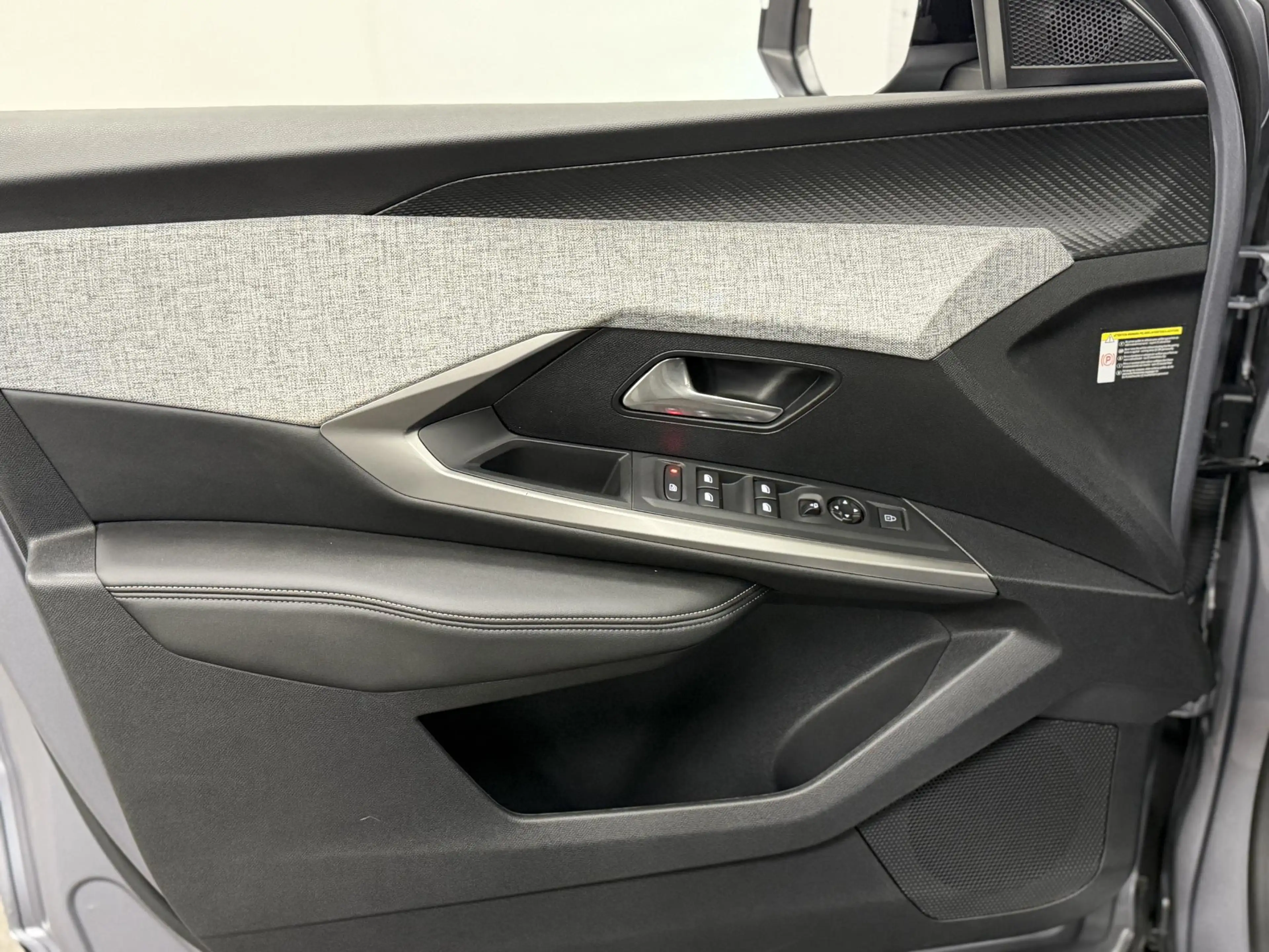 Peugeot 5008 1.2 Hybrid 136pk Allure Automaat Navigatie Cruise — photo 39