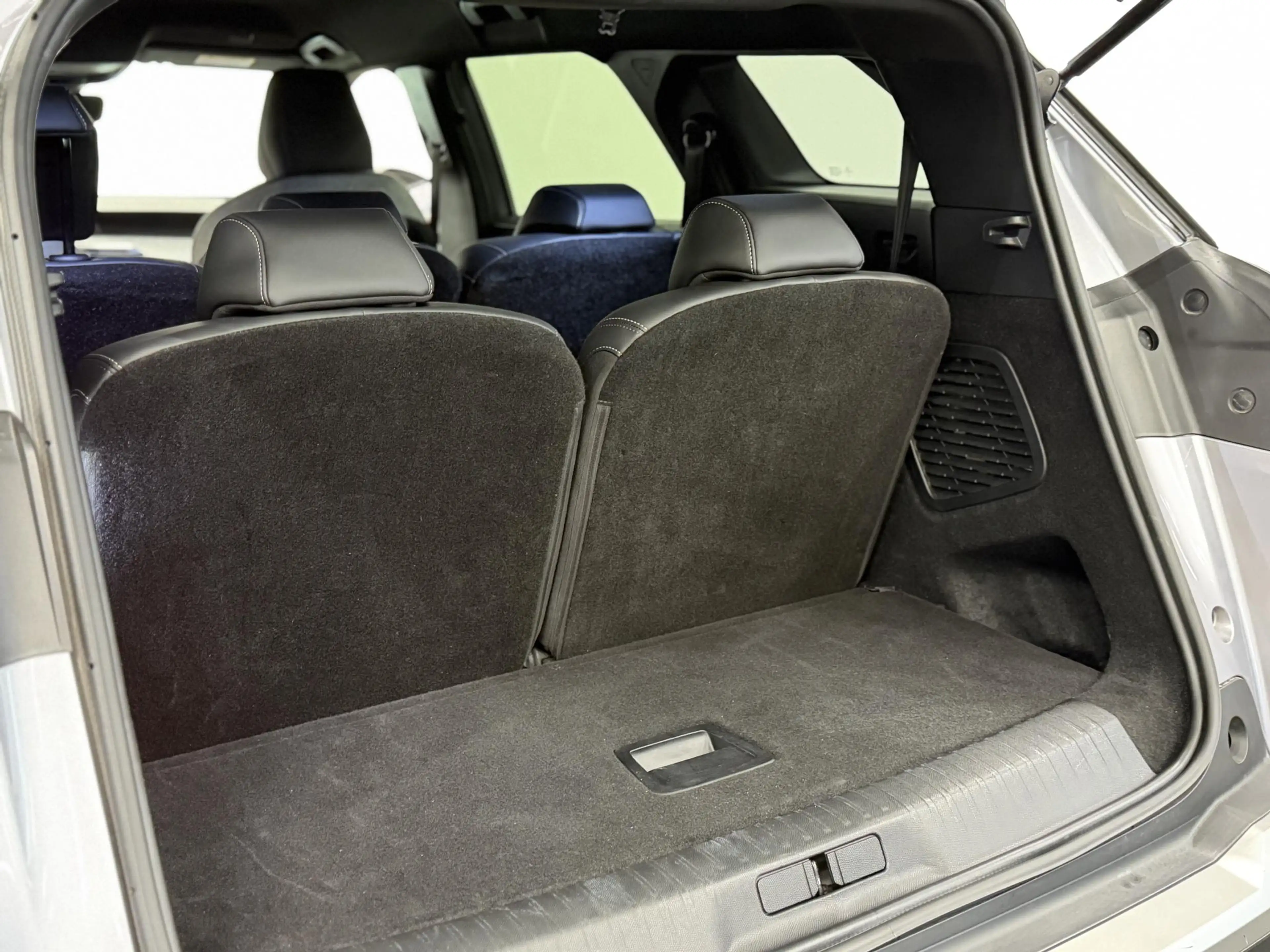 Peugeot 5008 1.2 Hybrid 136pk Allure Automaat Navigatie Cruise — photo 37