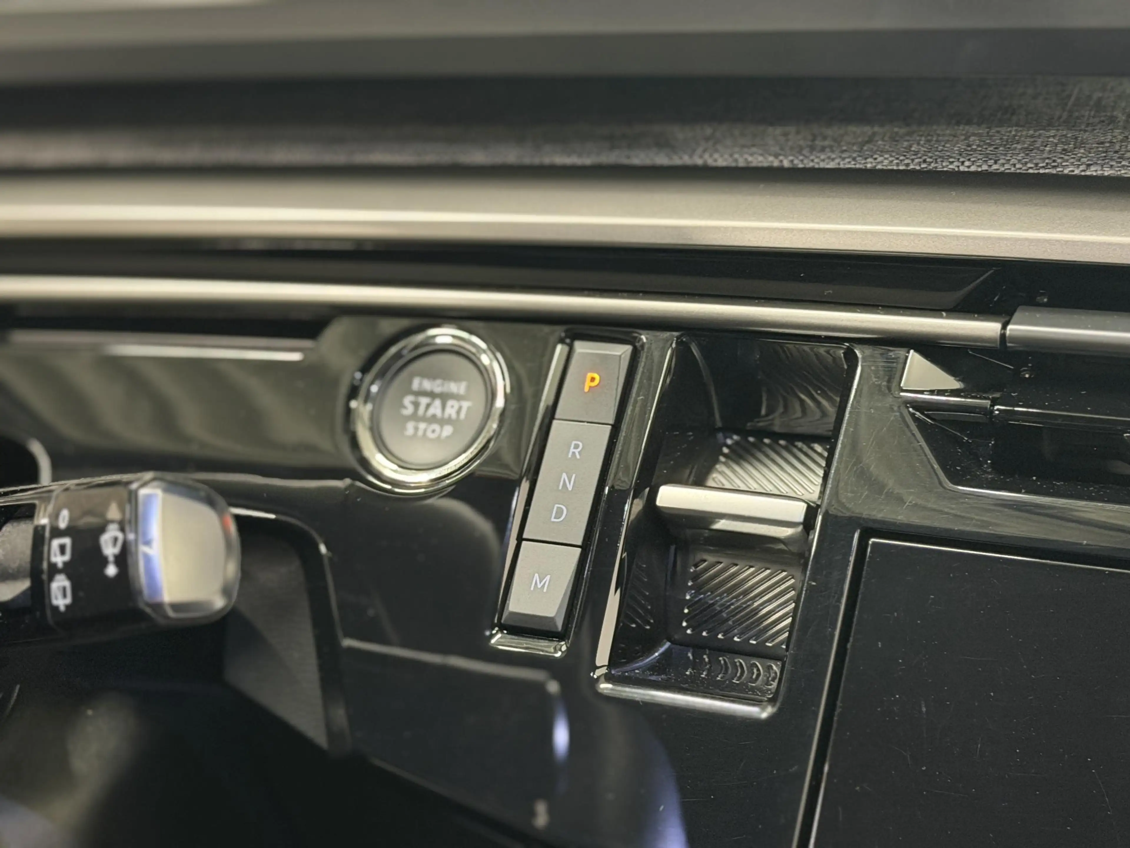 Peugeot 5008 1.2 Hybrid 136pk Allure Automaat Navigatie Cruise — photo 32