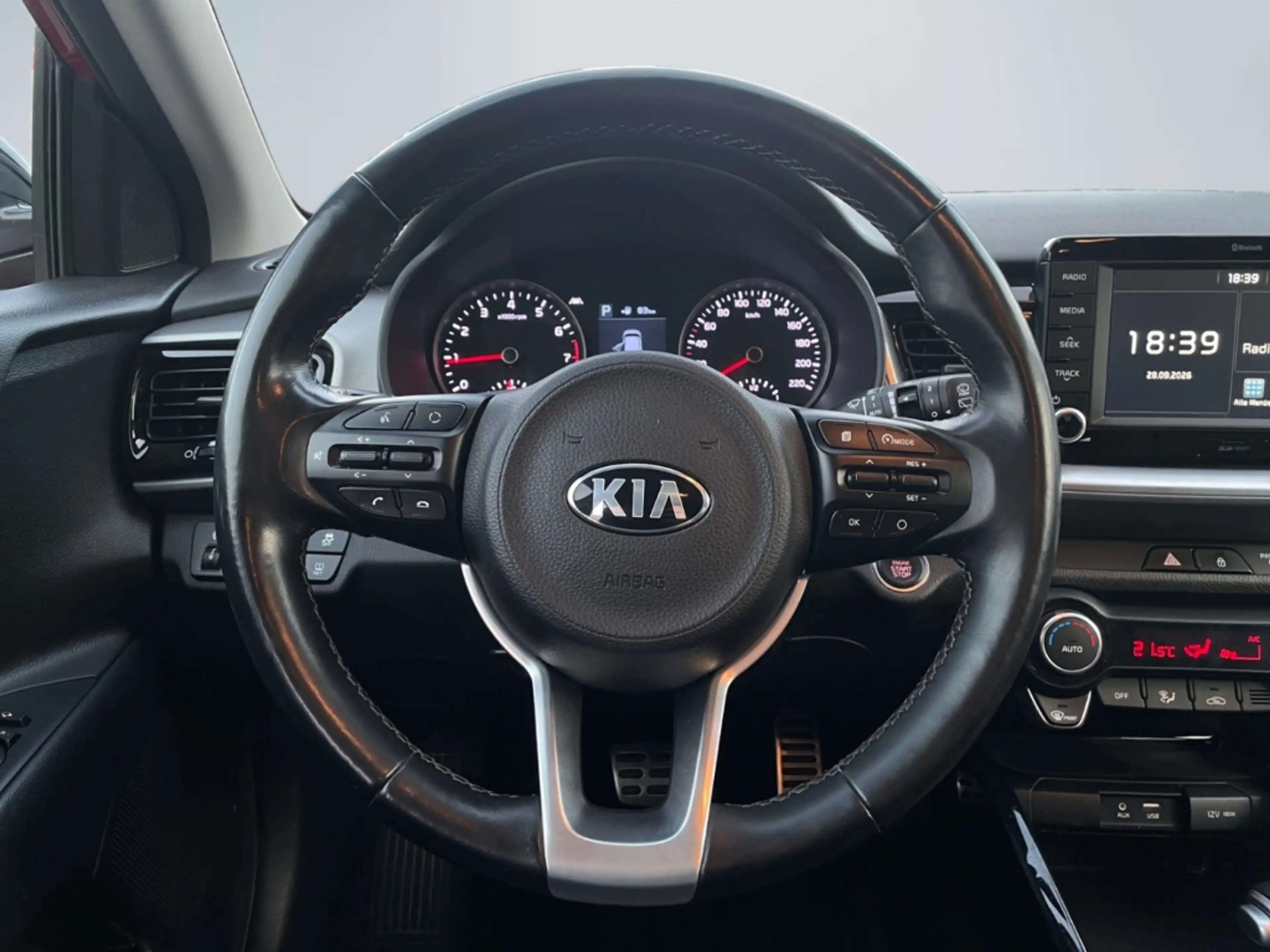 Kia Stonic 1.0 Platinum Navi Rückfahrkam. Klimaautom Leder LE — photo 12