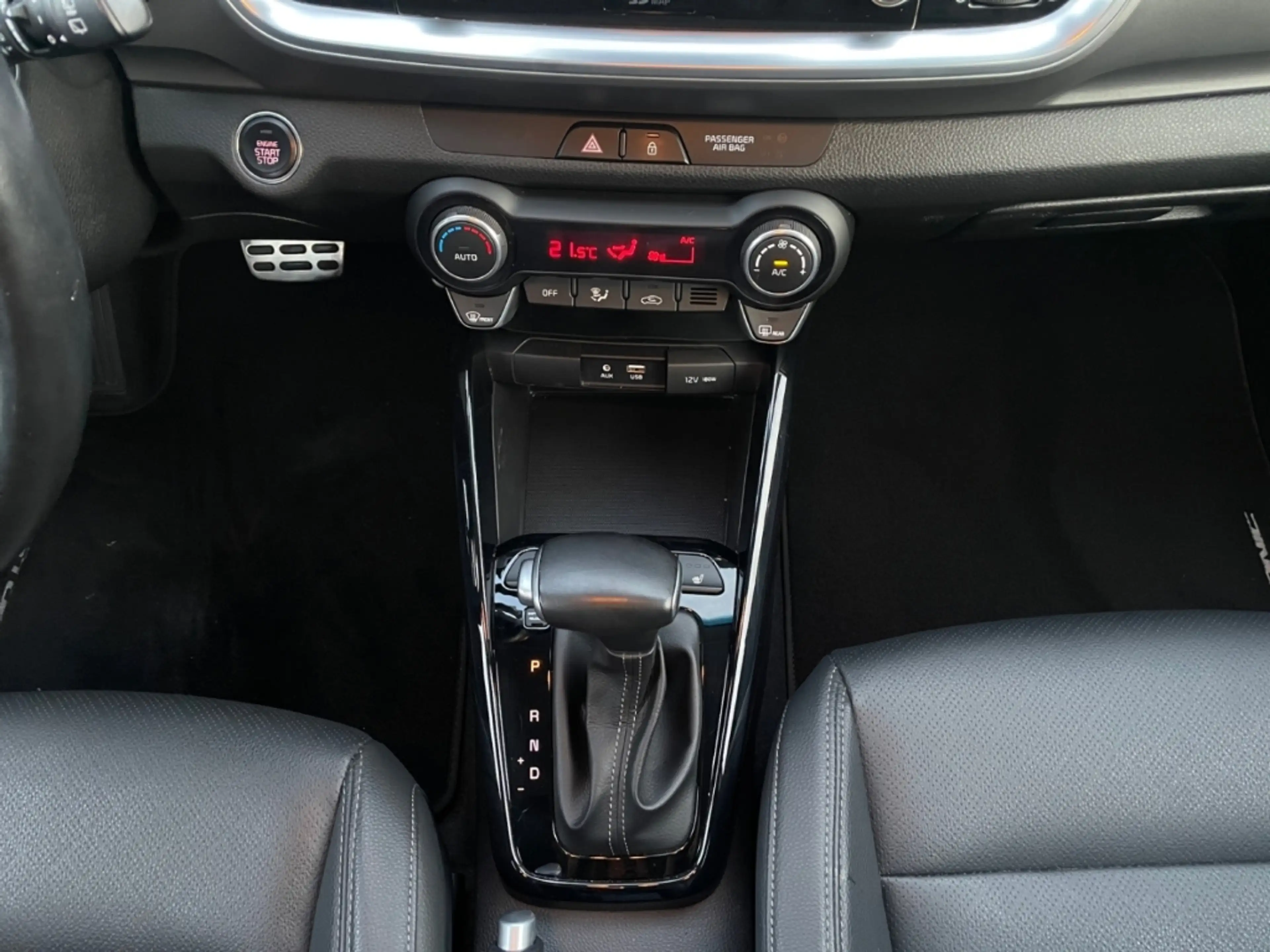 Kia Stonic 1.0 Platinum Navi Rückfahrkam. Klimaautom Leder LE — photo 11