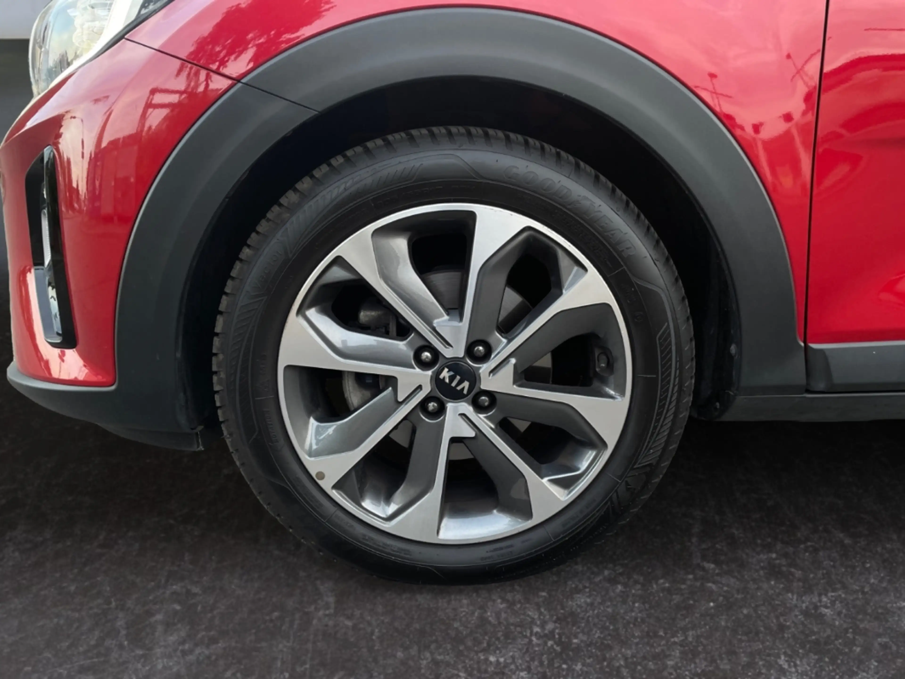Kia Stonic 1.0 Platinum Navi Rückfahrkam. Klimaautom Leder LE — photo 14