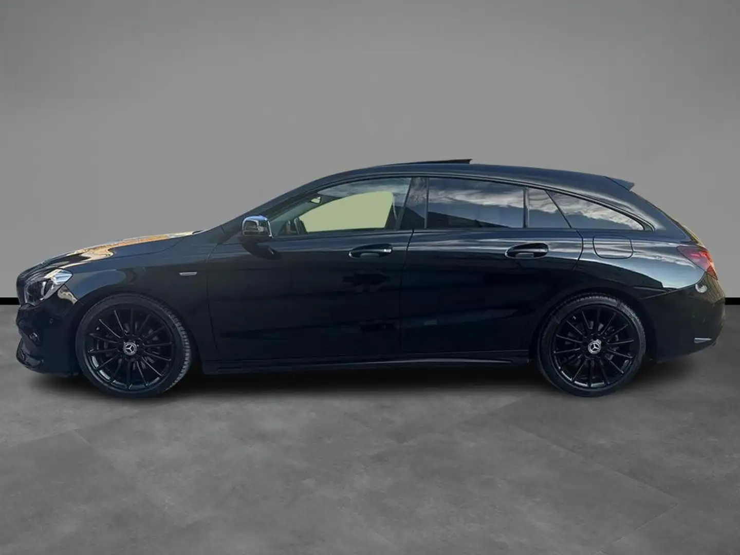 Mercedes-Benz CLA 200 Shooting Brake d Premium 4matic auto Black - 2