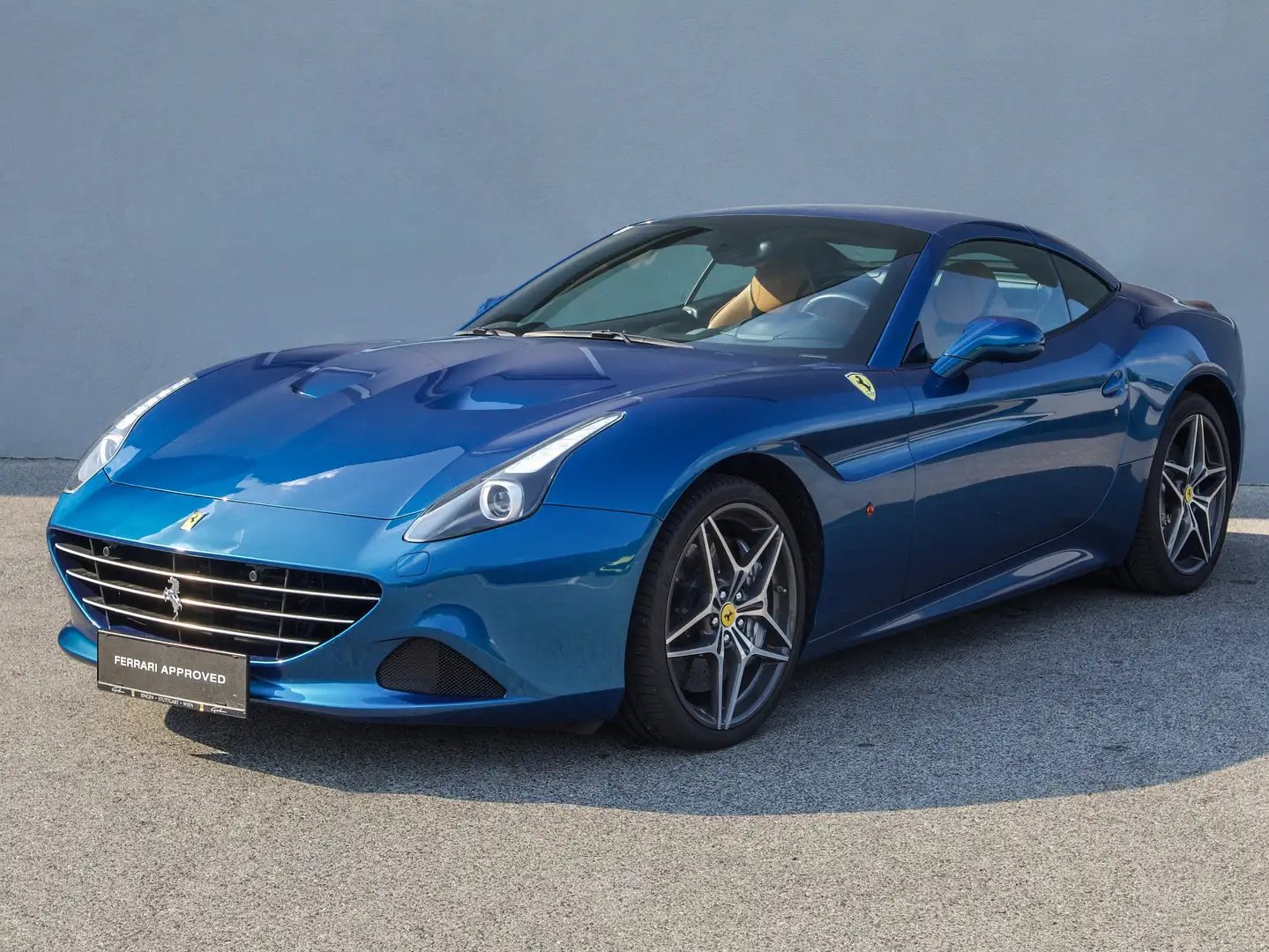 Ferrari California T Modrá - 1