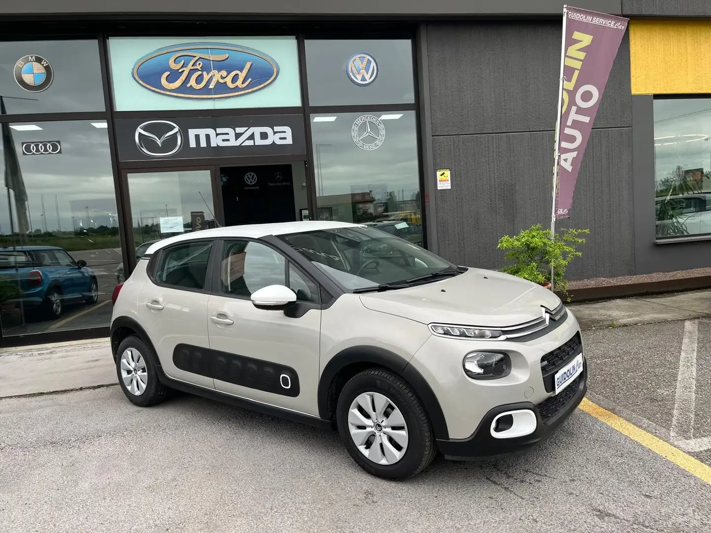 Citroen C3 1.2 puretech Feel 82cv (NEOPATENTATI) NAVI SENS Beige - 1