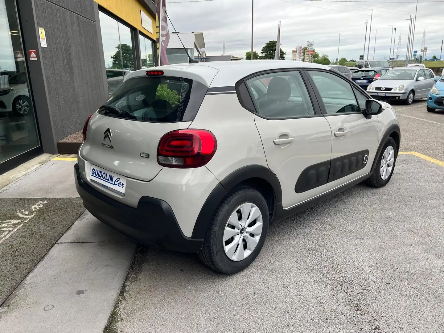 Citroen C3 1.2 puretech Feel 82cv (NEOPATENTATI) NAVI SENS Beige - 2