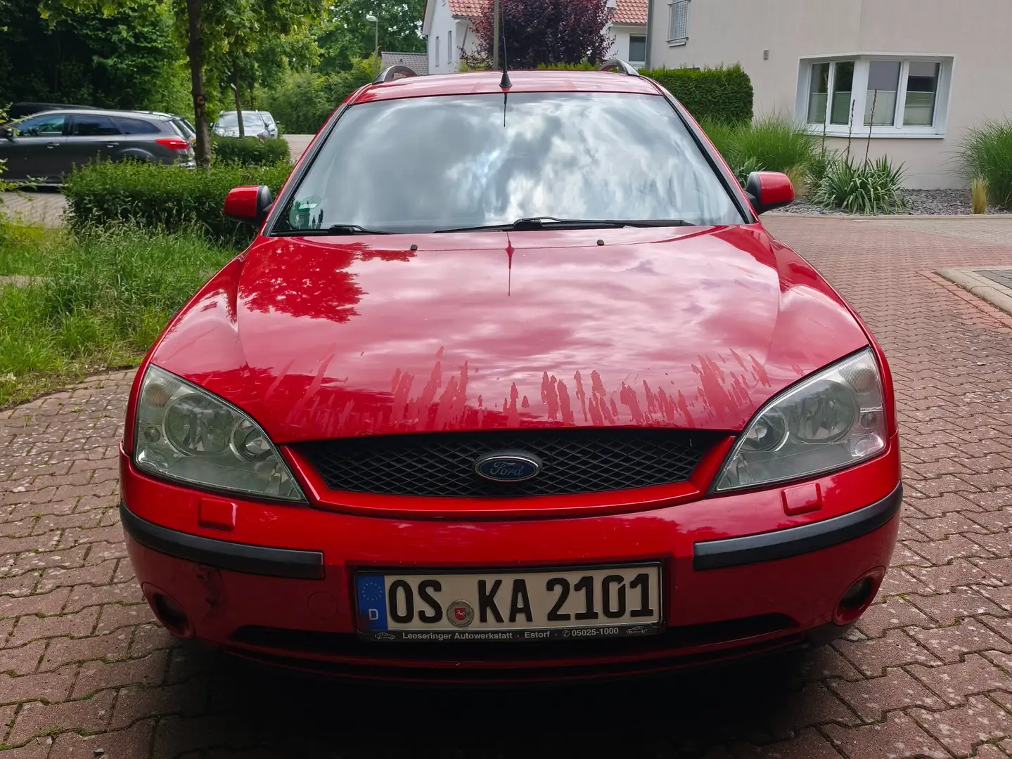 Ford Mondeo Ambiente Rouge - 1