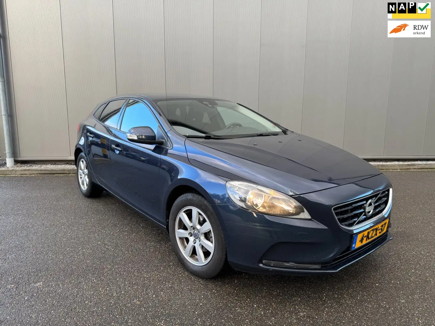 Volvo V40 1.6 D2 Kinetic Azul - 1
