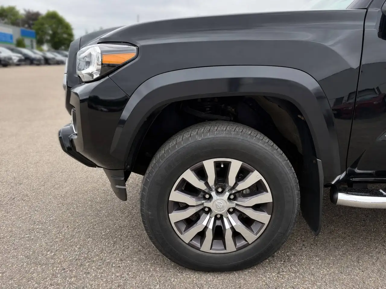 Toyota Tacoma photo Toyota Tacoma
