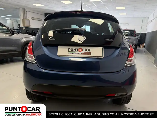 Lancia Ypsilon view 6
