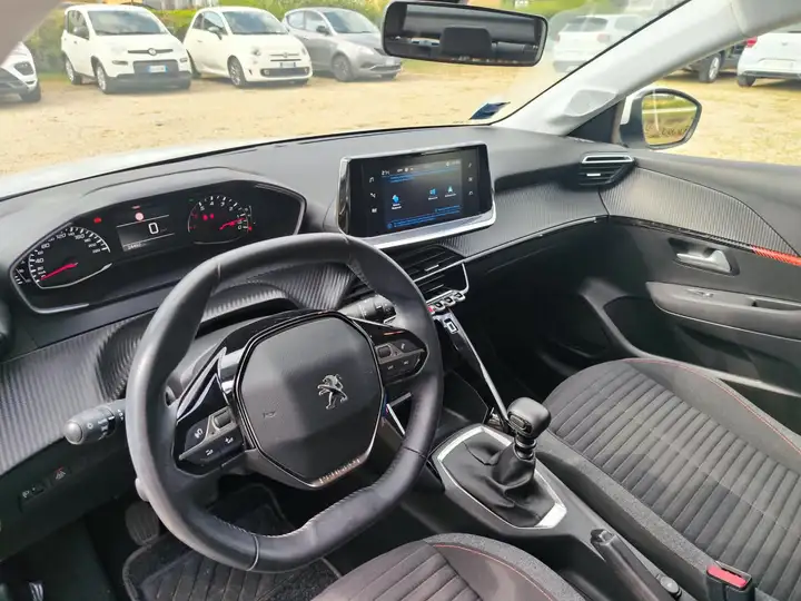 Peugeot 208 1.2 puretech Allure s — foto 8