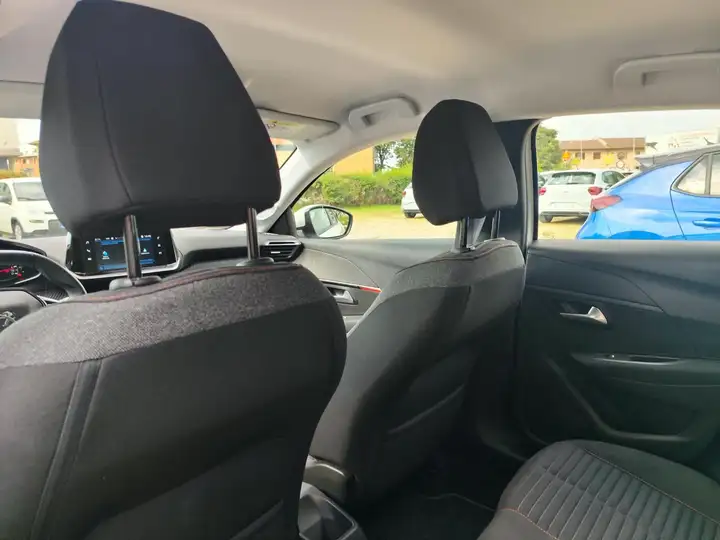 Peugeot 208 1.2 puretech Allure s — foto 16