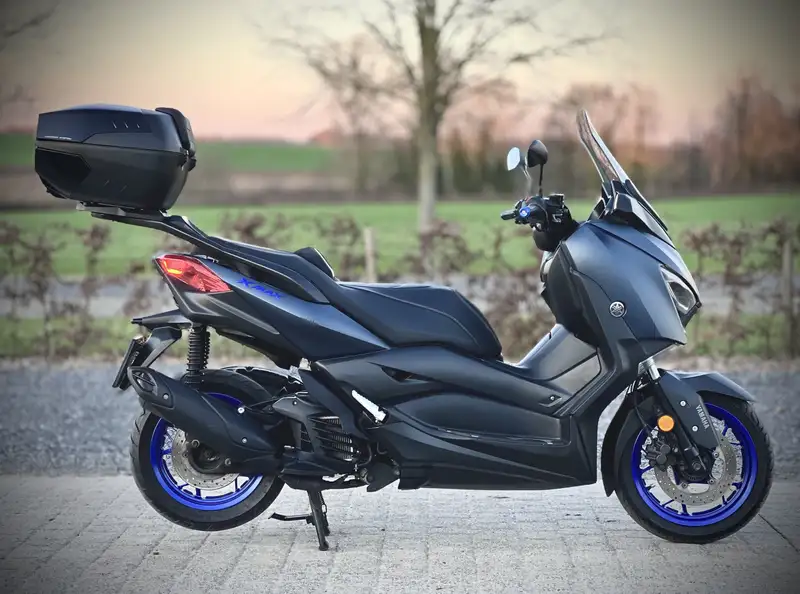 Yamaha X-Max 125 - foto 3