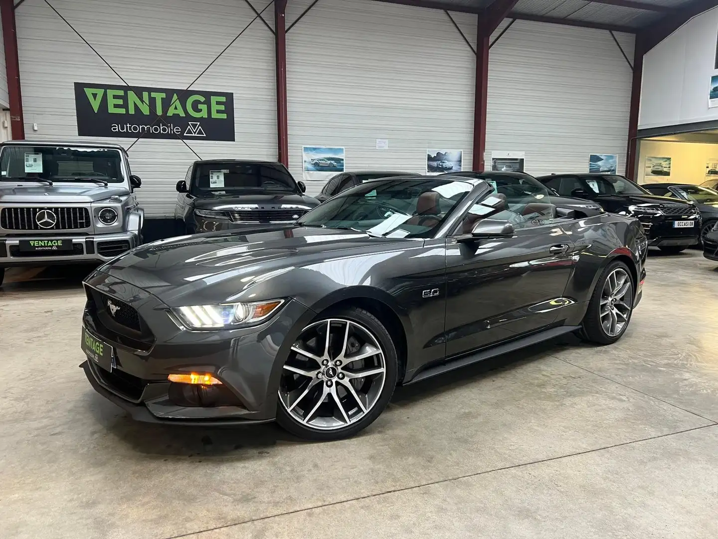 Ford Mustang Mustang Convertible V8 5.0 421 GT A Gris - 1