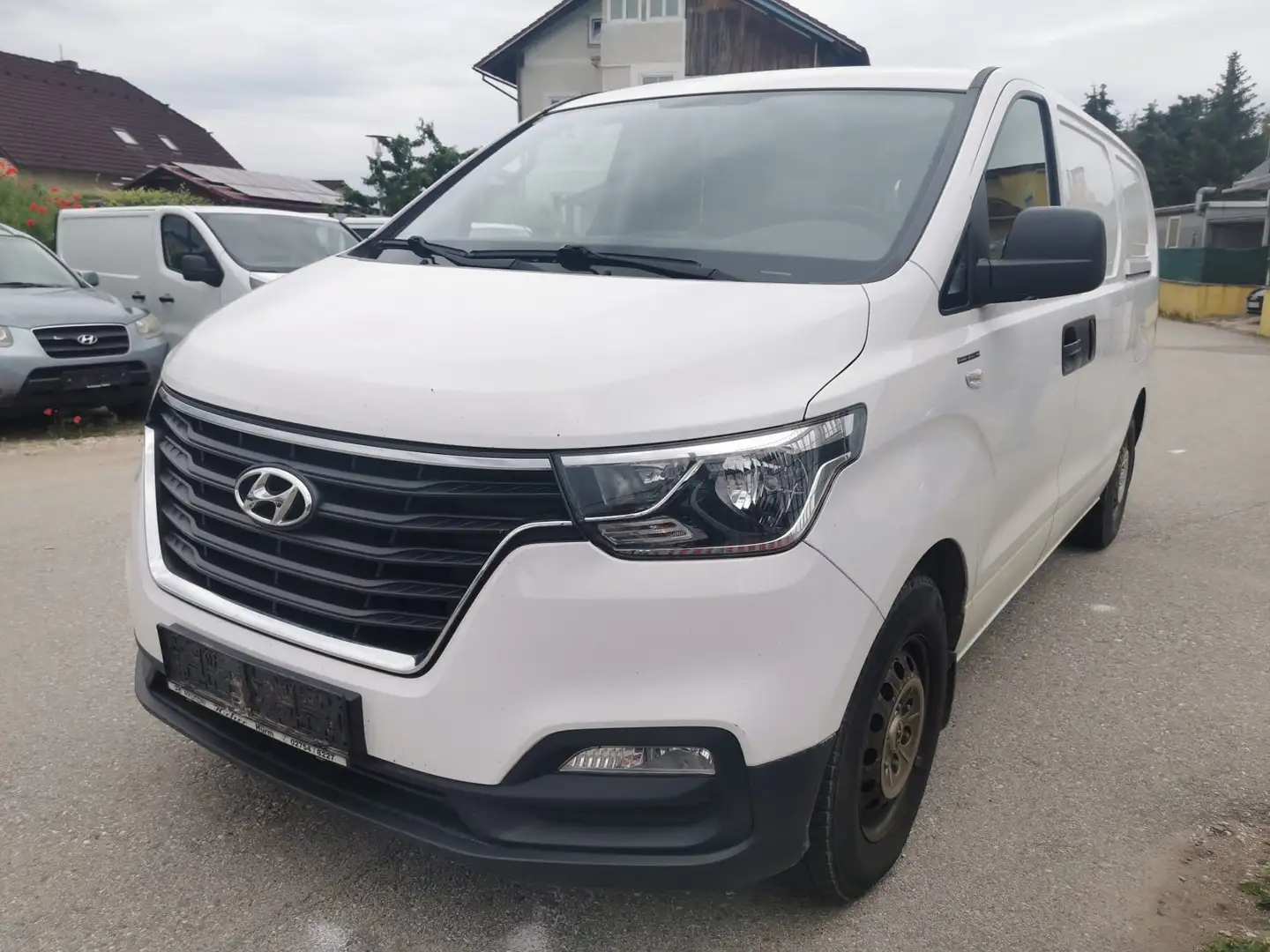 Hyundai H-1 Fehér - 1