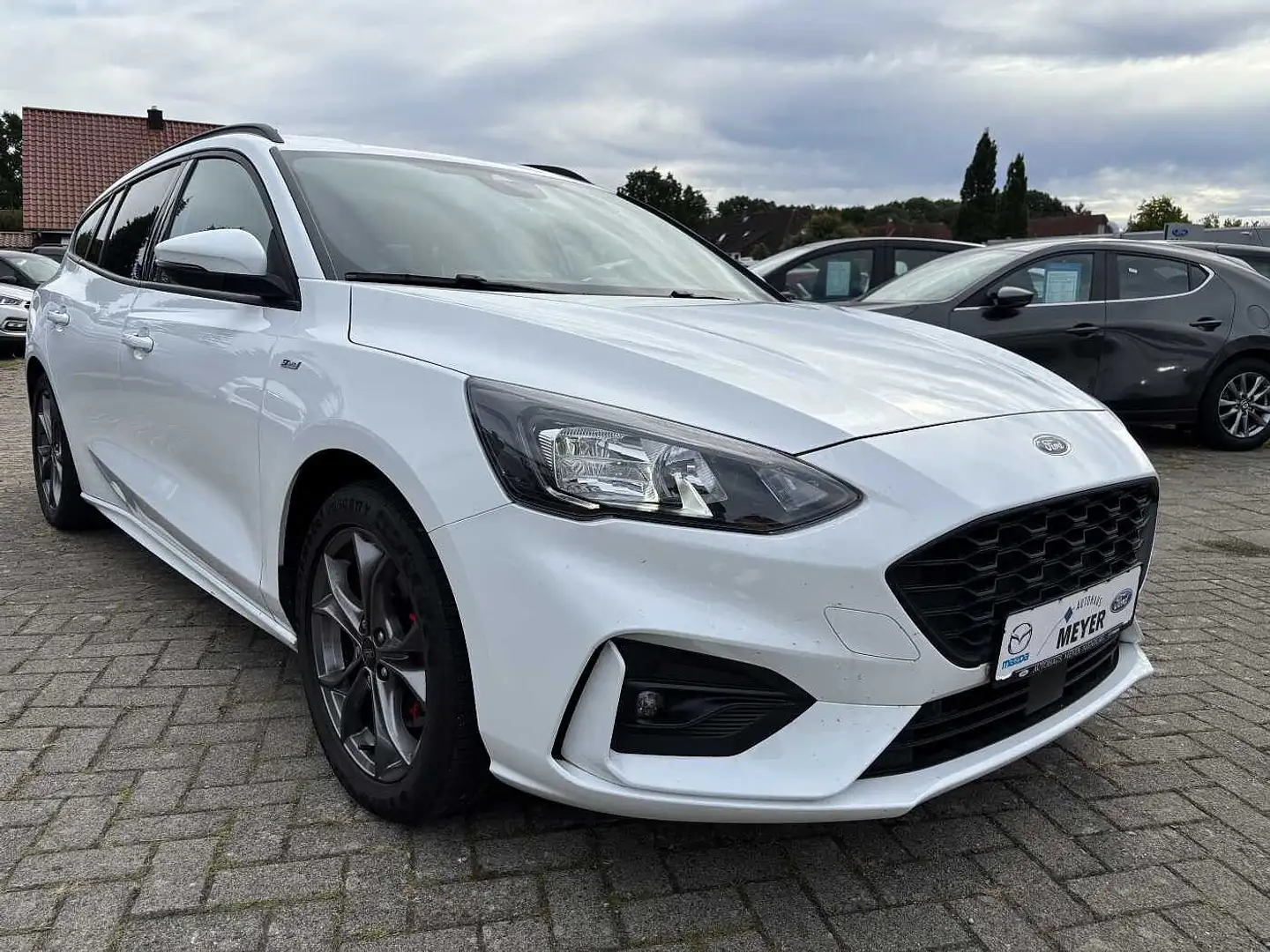 Ford Focus Turnier 1.5 EcoBoost Aut. ST-Line X Blanc - 1