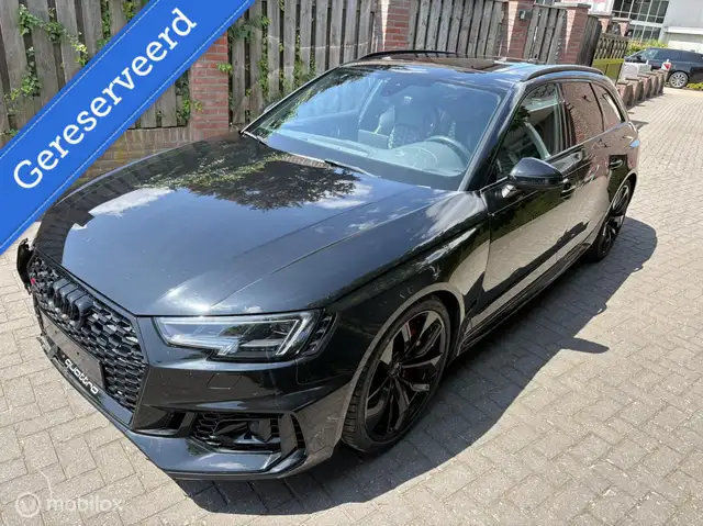 Audi RS4 Avant 2.9 TFSI RS 4 quattro met rechter voorschade