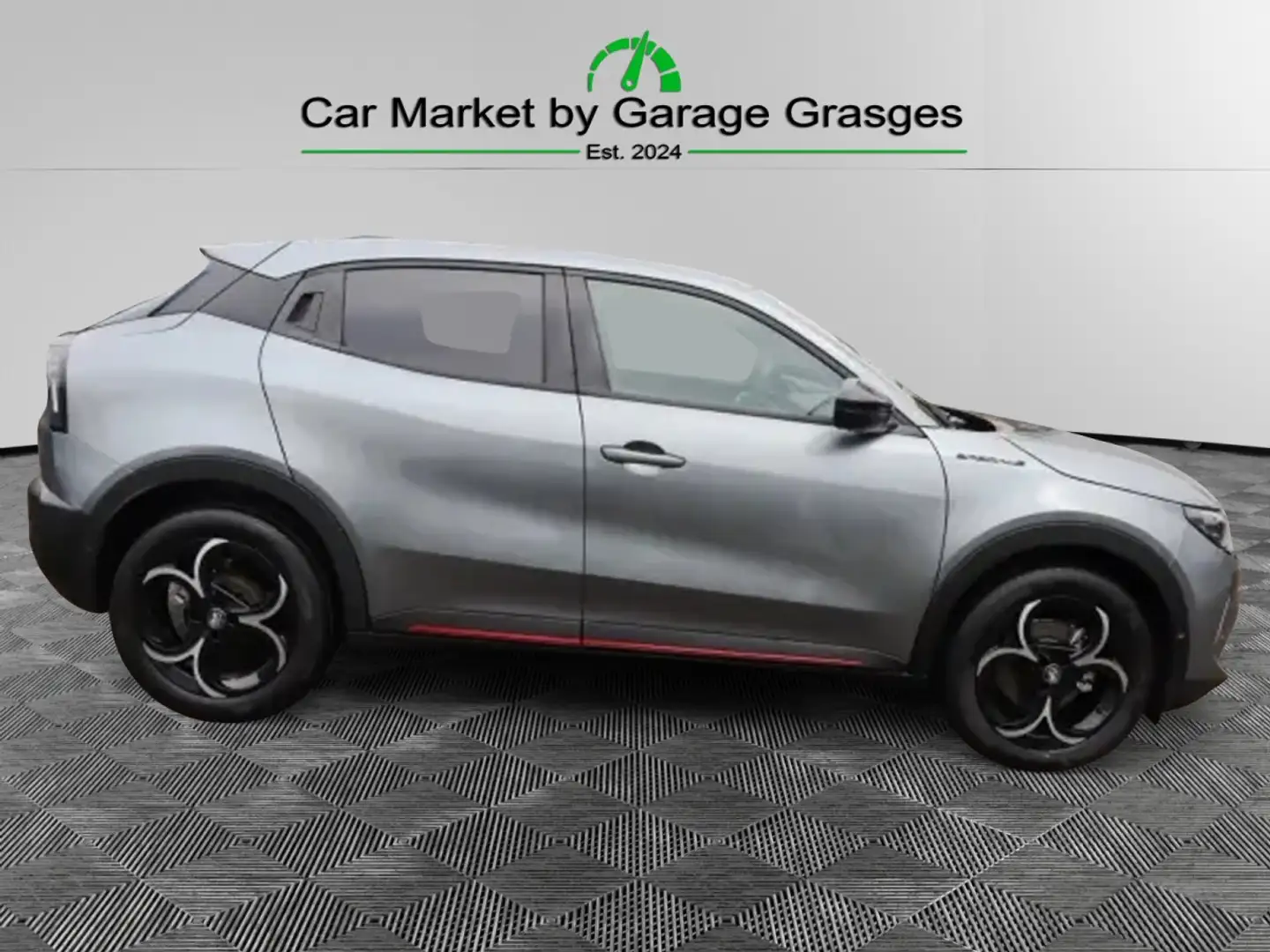 Alfa Romeo Junior Ibrida Speciale 1.2 VGT Gris - 2