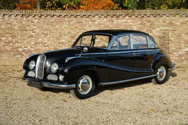 BMW 502 Stunning condition, V8 engine, manual transmis