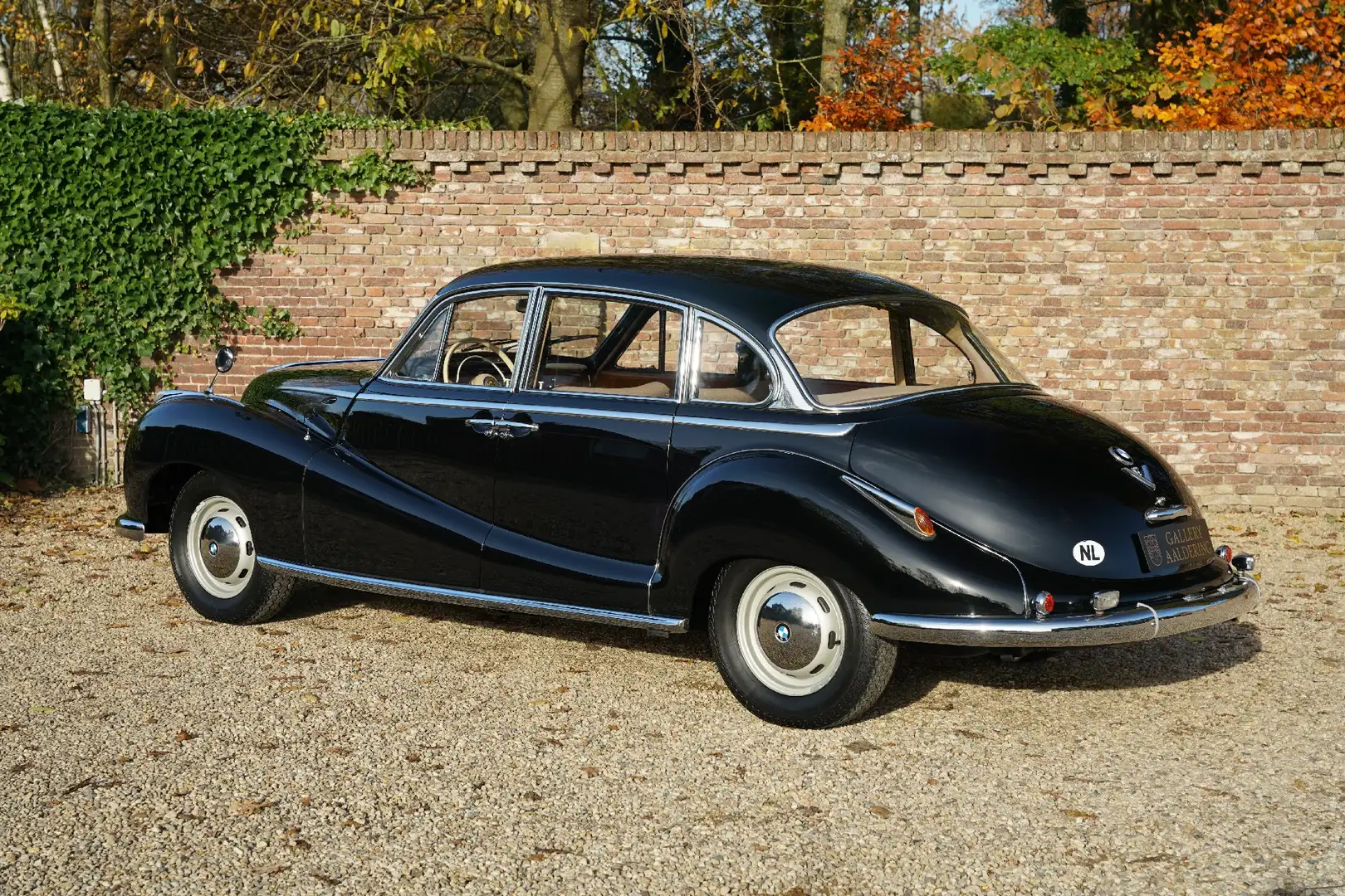 BMW 502 Stunning condition, V8 engine, manual transmis Siyah - 2