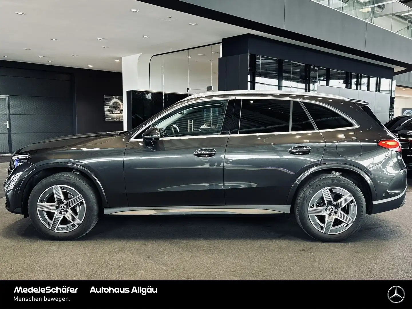 Mercedes-Benz GLC 300 GLC 300 e 4M AMG AHK D-Light 360° Distronic Memory Grau - 2