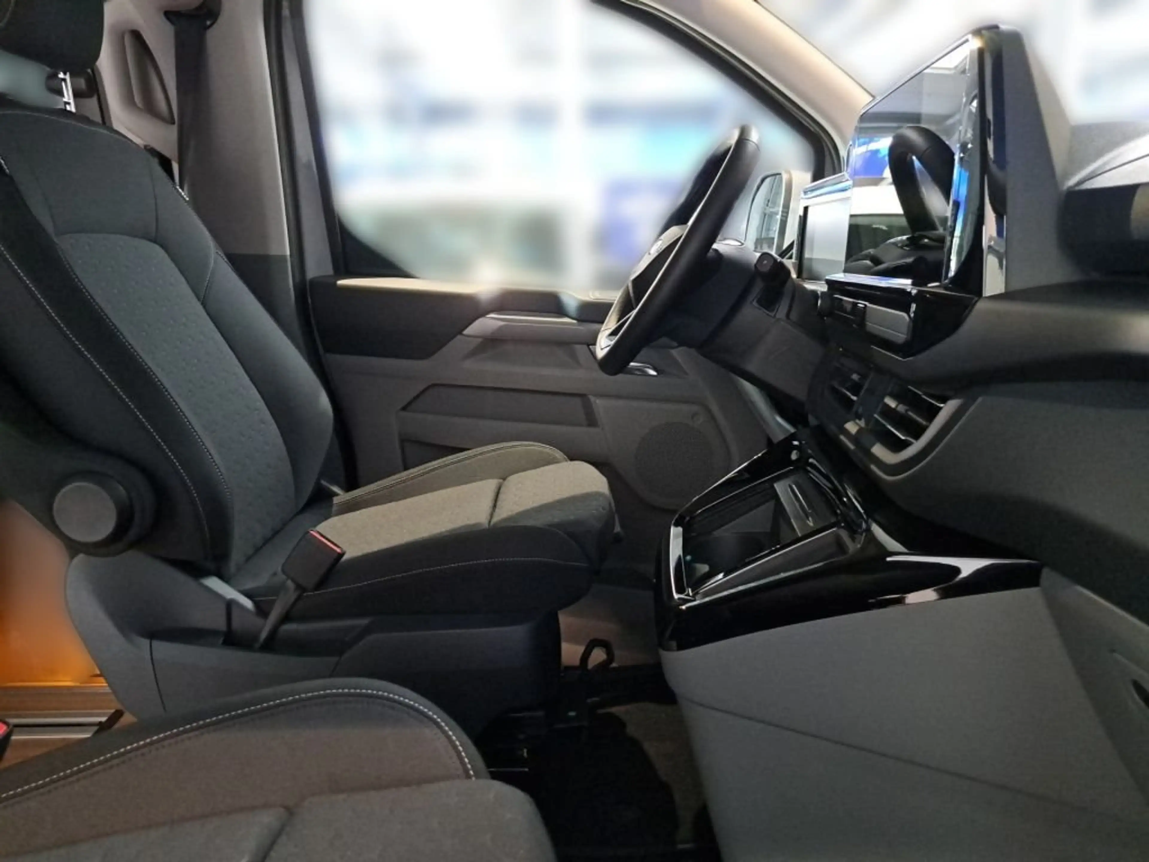 Ford Nugget Nugget 320 L1 VA Autm. Titanium — photo 14