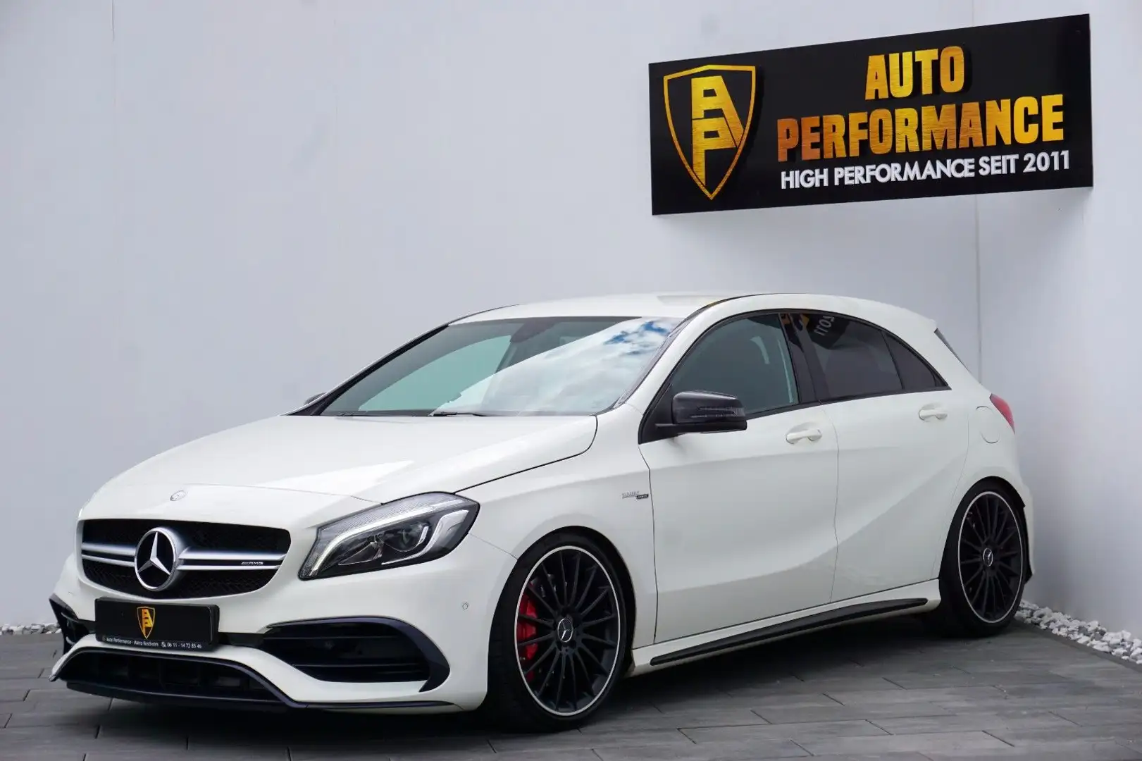 Mercedes-Benz A 45 AMG 4Matic PERFORMANCELenkrad/Auspuff/Sitze Blanc - 1