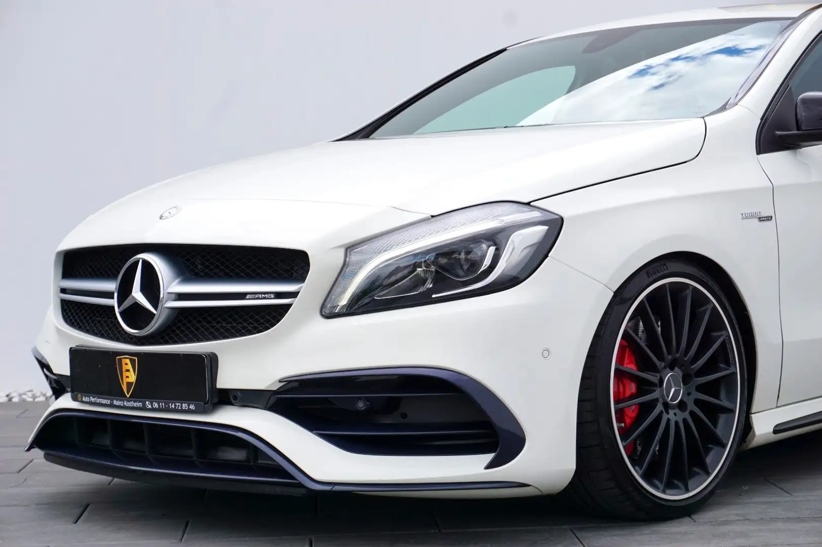 Mercedes-Benz A 45 AMG 4Matic PERFORMANCELenkrad/Auspuff/Sitze Blanc - 2