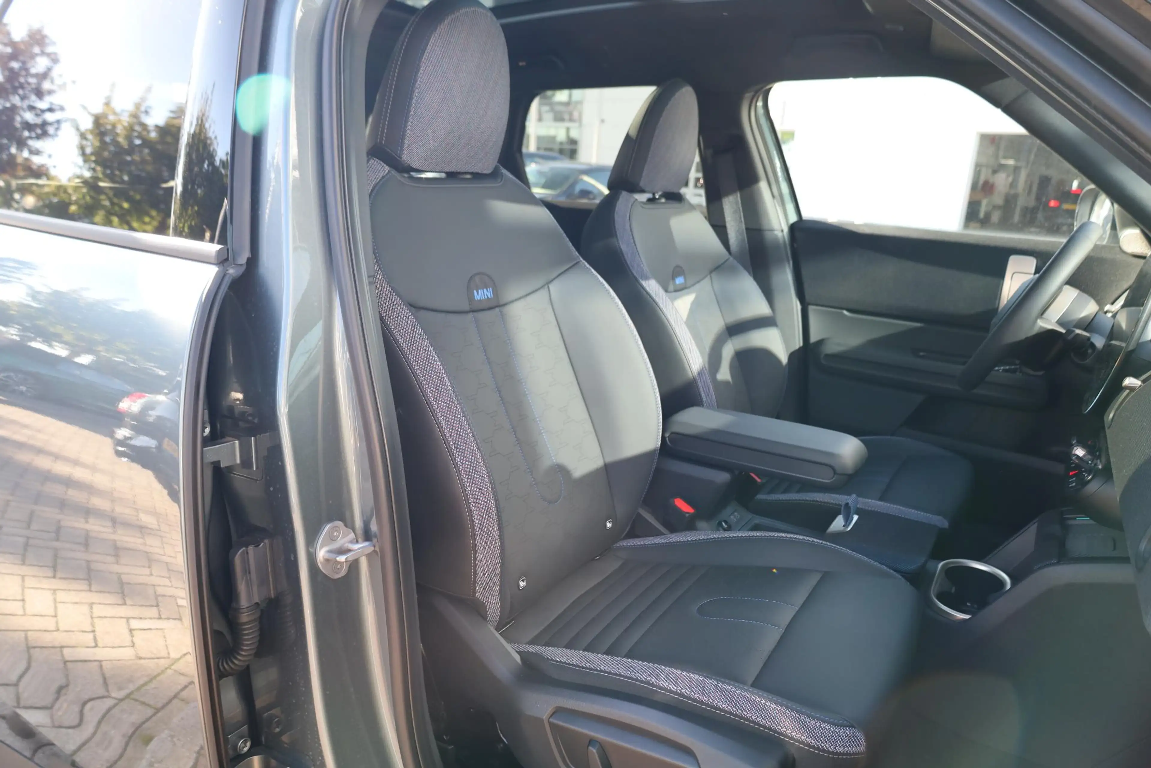 MINI Countryman C | Pakket XL | Panoramadak | Stuur- en Stoelverwarm — photo 6