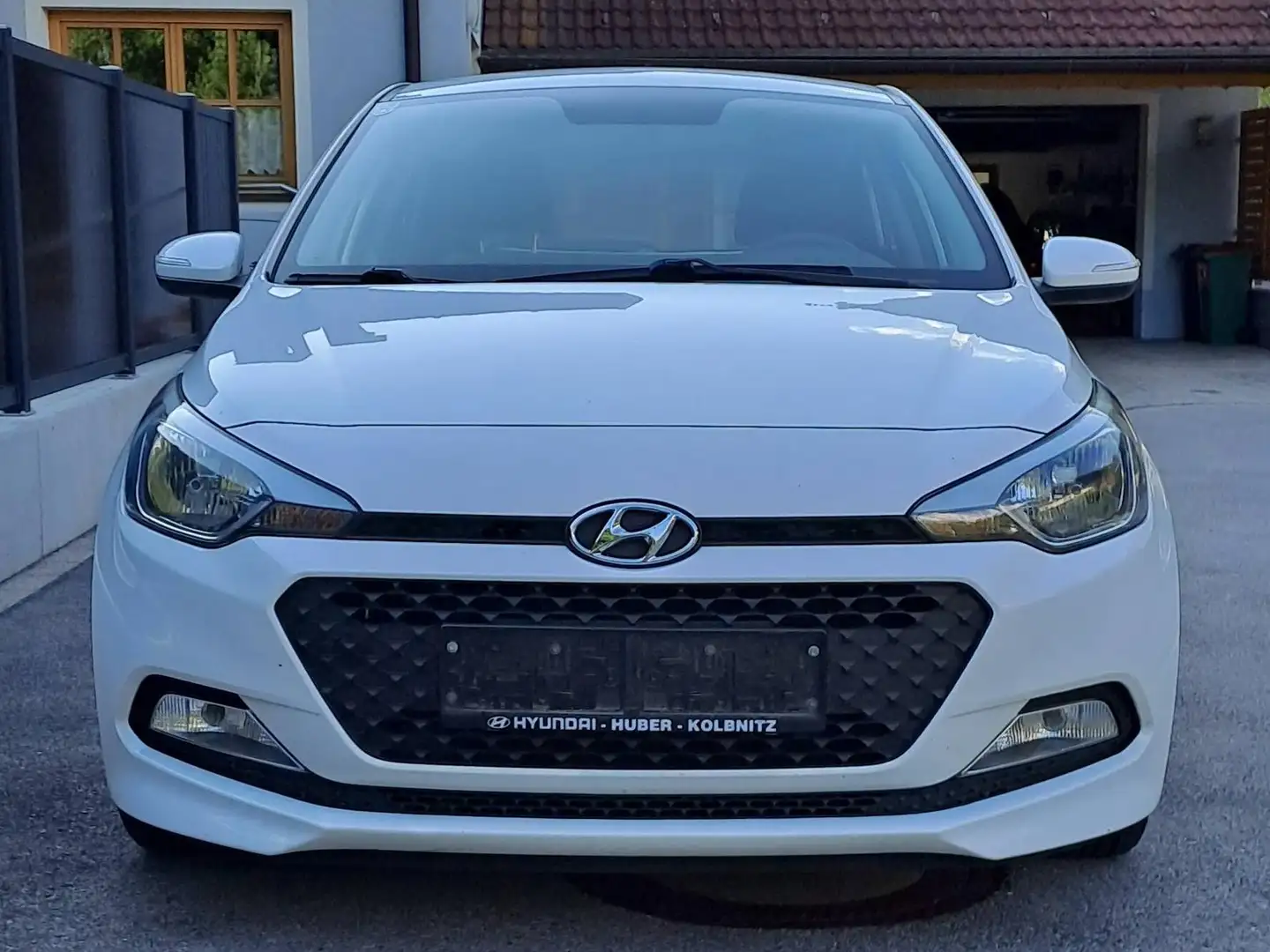 Hyundai i20 Classic Weiß - 1