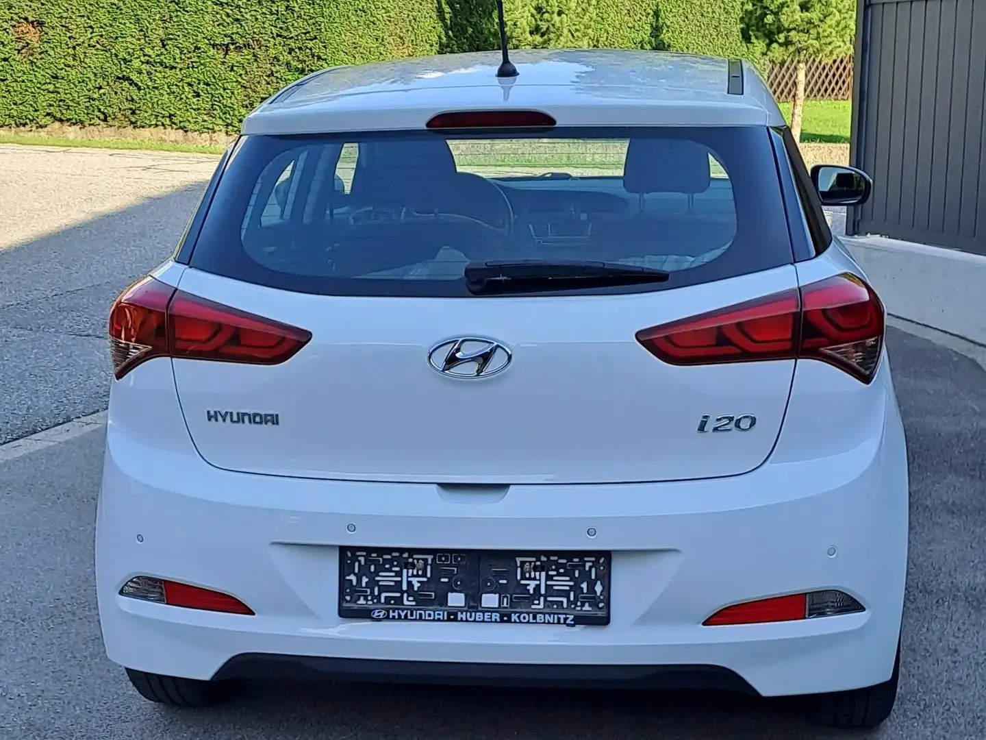 Hyundai i20 Classic Weiß - 2