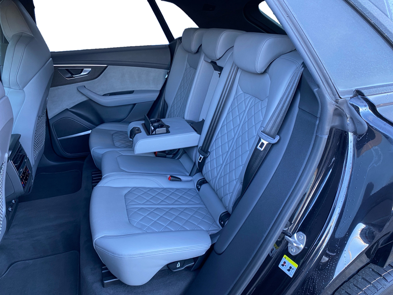 Audi SQ8 competition plus TFSI quattro S-trc HUD B&O — photo 11