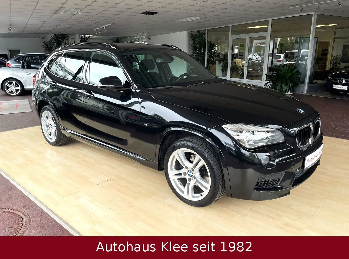 BMW X1 xDrive20d M Sport Paket Steptronic *AHK* Negro - 2