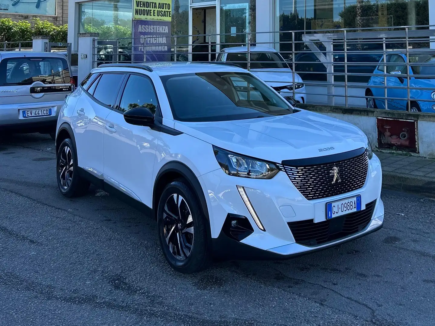 Peugeot 2008 2008 II 2020 1.5 bluehdi Allure Pack s Bianco - 2