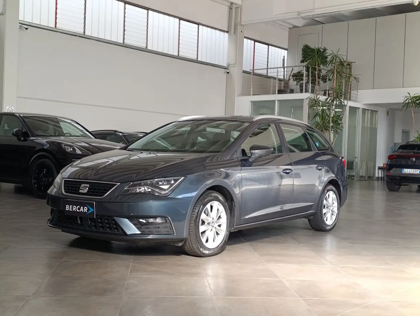 SEAT Leon Leon 1.6 TDI 115 CV ST Style - 1