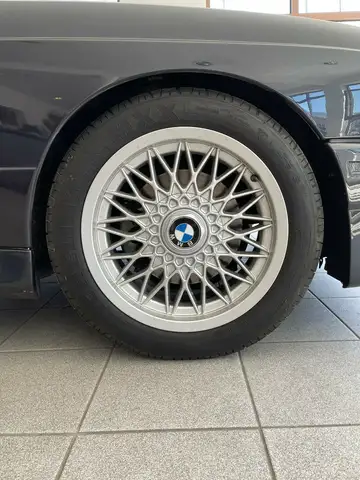 BMW M3 view 7