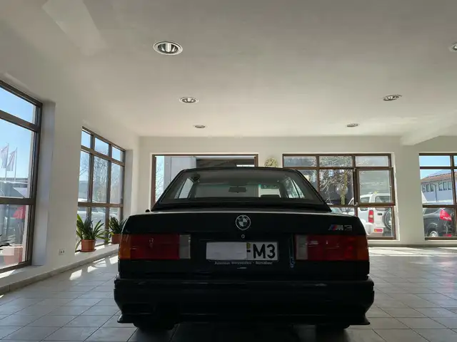 BMW M3 view 6