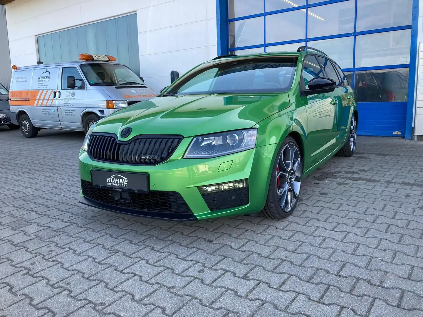 Skoda Octavia Combi RS 320PS | NUR HÄNDLER! Зелений - 2