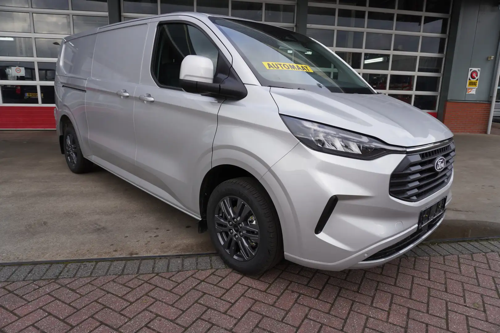 Ford Transit Custom 320L 2.0 TDCI 170PK L2H1 Limited Automaat Schuifde Grijs - 2