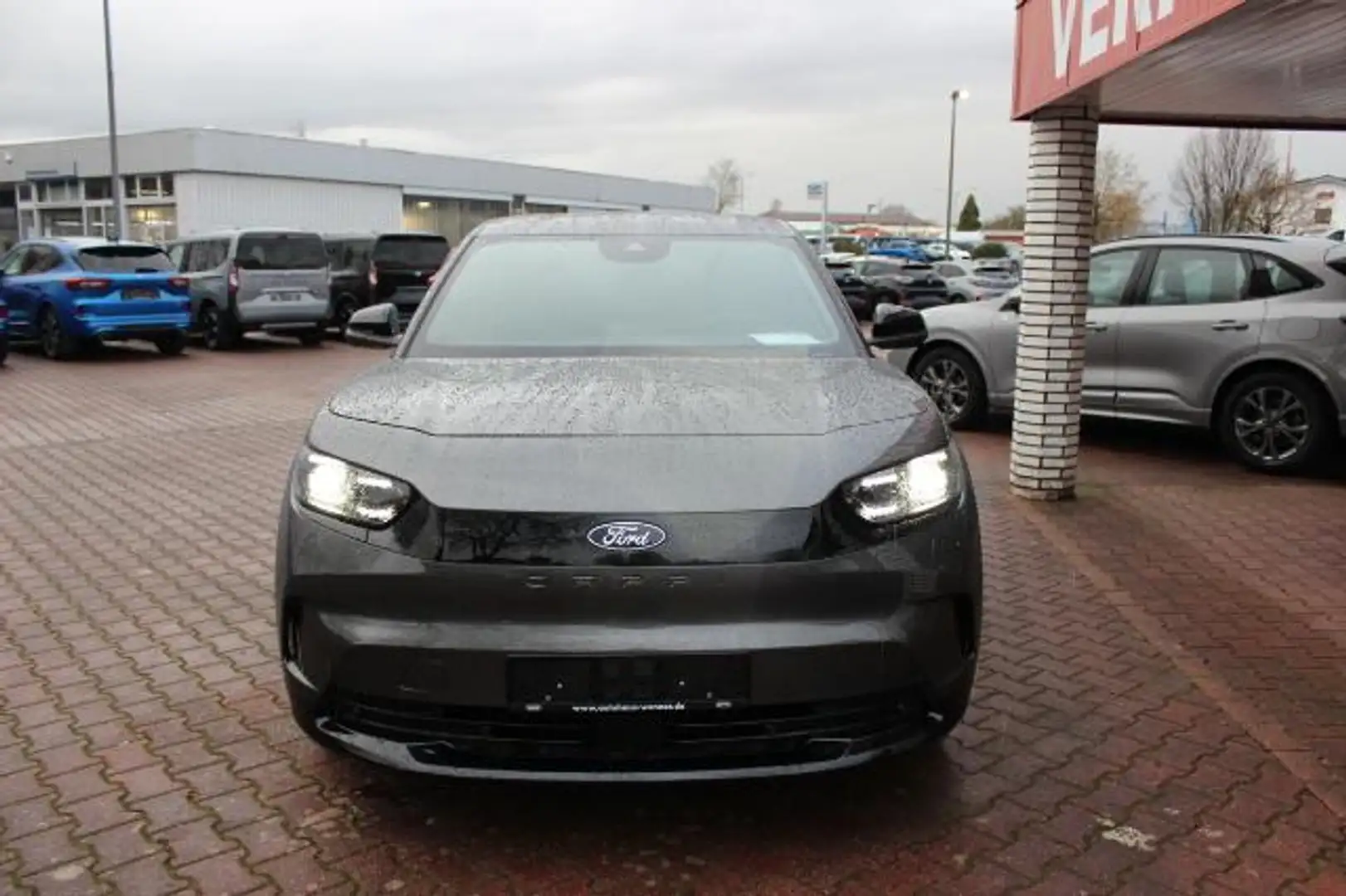 Ford Capri Premium AWD (Ext. Range) LED / NAVI / B&O / FGS 5 Gris - 2