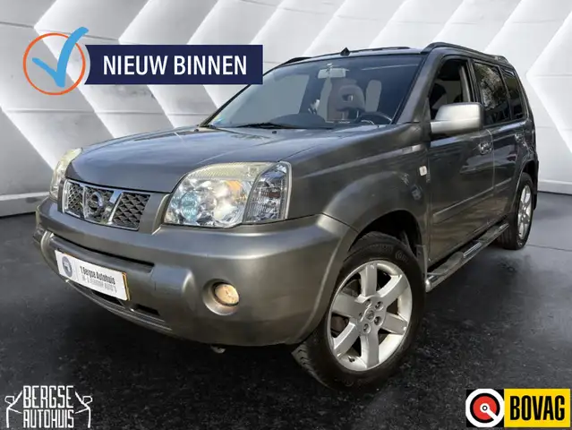 Nissan X-Trail 2.0 Columbia St. 2wd Clima Pdc Lmv