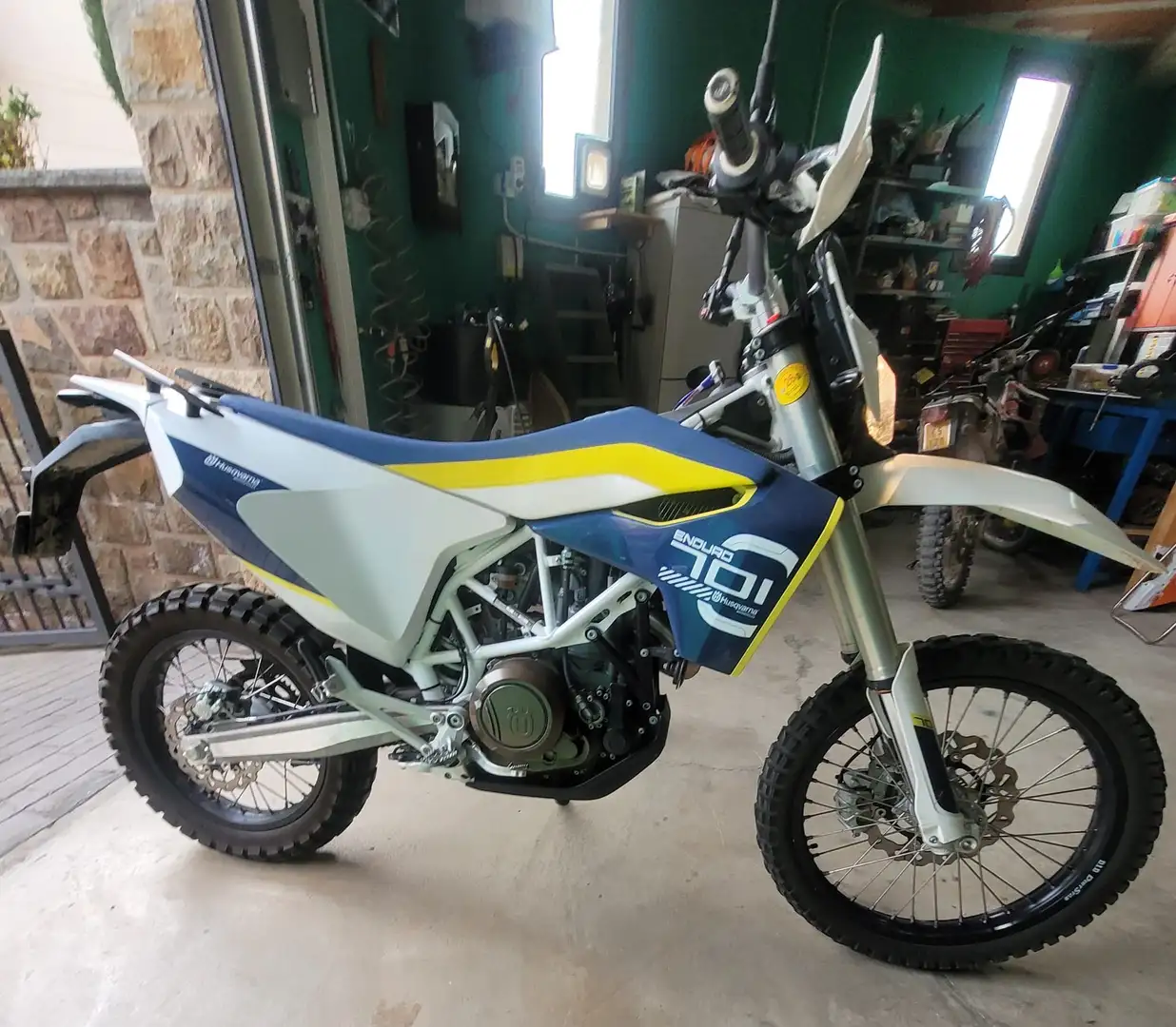 Husqvarna 701 Enduro original - 1