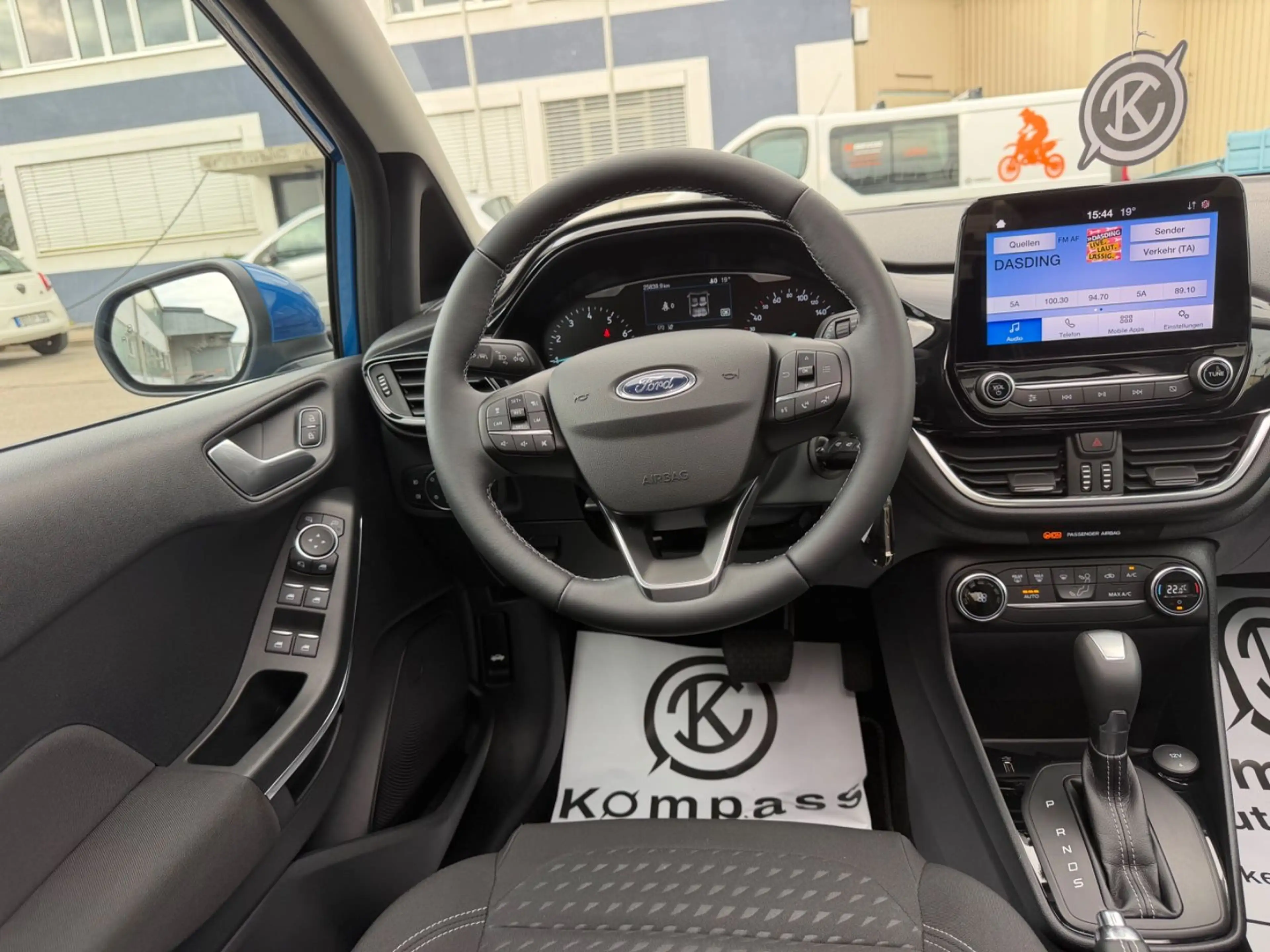 Ford Fiesta Titanium/Pano/Automatik/SHZ/VOLLLED — photo 13